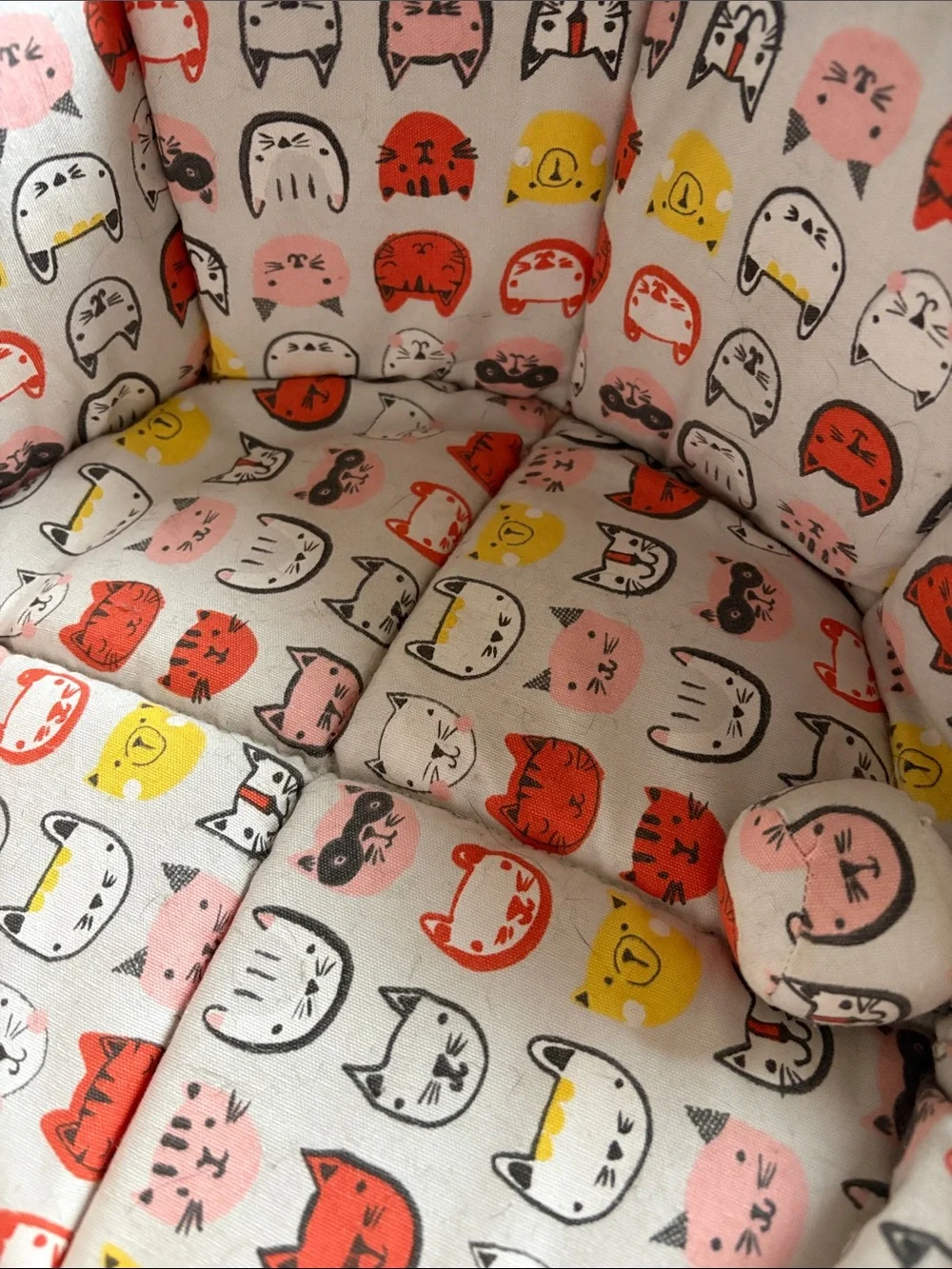 WISKERS & Co Cat Bed Small